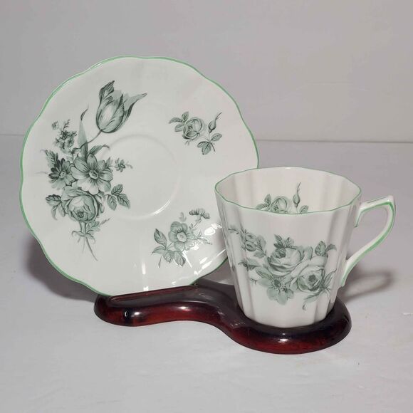 Rosina Teacup and Saucer Green Flowers Vintage - Picture 1 of 10